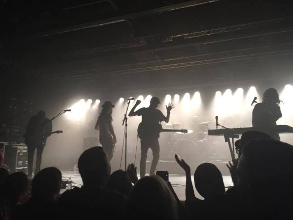 walking-on-cars-o2-academy